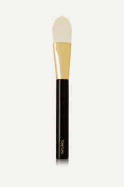 Brand new ⌛ TOM FORD BEAUTY Foundation Brush 01 In Colorless 🎉